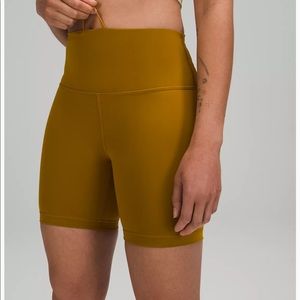 Lululemon Wunder Under Train shorts